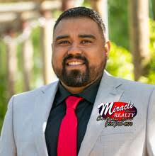 Real Estate Agents in 93637