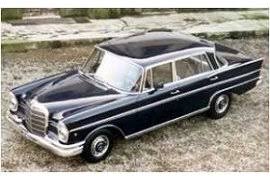 Their bodywork featured distinctive tailfins that gave the models their heckflosse nickname — german for fintail. Mercedes Benz 220sb Technical Specifications