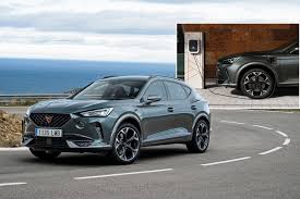 The basic price of the formentor 1.5 tsi is 32,760 euros (34,780 euros with dsg), a good 9,000 euros less than what you pay for the least expensive 'vz' (the 2.0 tsi 245). Cupra Formentor Review Car Magazine