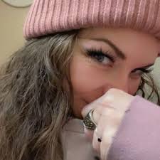 April Cheney (@aprilcheney)