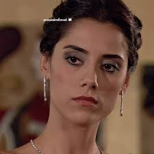 ♥️ Eyşan ve Ezel ♥️ "You need to have something in common to understand  each other, and something different to love each other."- Paul Geraldi.  "Love is heard in the voice before