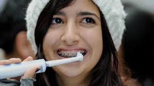 Memimpikan gigi atau gigi patah arti mimpi gigi patah, copot. Arti Mimpi Gigi Copot Di Bagian Geraham Atas Berhati Hatilah Tribun Lampung