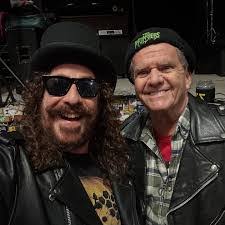 Allan Crump's Instagram, Twitter & Facebook