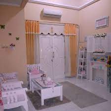 Selain itu, pernak pernik natal ini juga cocok dipasangkan di sekeliling pintu masuk, jendela, atau perabotan rumah, seperti lemari pajangan dan sandaran kursi. Barang Barang Perlengkapan Rumah Bertema Shabby Chic Yang Lagi Trend Di Jayapura Homeshabby Com Design Home Plans Home Decorating And Interior Design