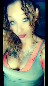 Danielle Ault (@danielleault1987)