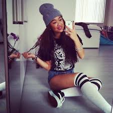 Check out our knee high socks selection for the very best in unique or custom, handmade pieces from our clothing shops. Pin By Alicia Fuentes On Girl Beanie S Knee High Socks Outfit Knee Socks Outfits Long Socks Outfit