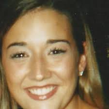 Danielle Beckett's Instagram, Twitter & Facebook