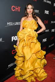Olivia culpo, 27, clearly didn't come to play at this year's miss universe competition. Olivia Culpo At Miss Universe 2019 Stuns In Yellow Dress Hollywood Life
