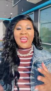 Jasmine Womack- Book Coach & Business Strategist