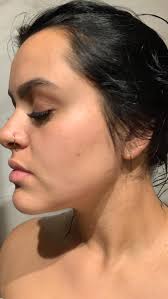 Eu cheguei de muito longe, E a viagem foi tão longa, E na minha caminhada,  Obstáculos na estrada, Mas enfim aqui estou, Mas estou envergonhado, Com as  coisas que eu vi, Mas não vou ficar calado, No ...