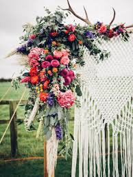 Follow this diy by the faux bouquets and create. Wedding Backdrop Ideas 45 Wedding Arbors Altars And Aisles Hgtv