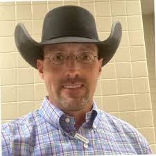 Tony Oldham's Instagram, Twitter & Facebook