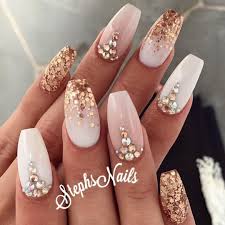 White and gold nails i probably will ask to get these nails the next time i go to get my nails done. Pale Pink Off White With Glitter And Studs A Beautiful Array Of Creative Nail Designs Gorgeous Nails Gold Nails Beautiful Nails