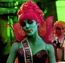 Deviantart is the world's largest online social community for artists and art enthusiasts, allowing people to connect through the creation and sharing of art. Check Out Hot Topic S New Eyeshadow Palette For 30th Anniversary Of Beetlejuice Fanfest