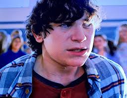 Drop your favourite 🖤✌