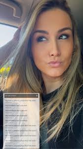 Ashlee Hull's Instagram, Twitter & Facebook