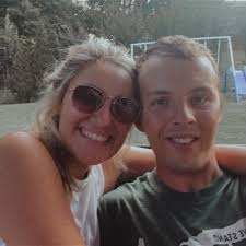 Maddison Raye Henry (@maddigal)