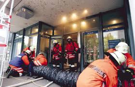 Brand In Bw Bank Loste Gestern Abend Alarm Aus Nurtinger Zeitung