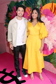 Maitreyi Ramakrishnans Oscar de la Renta Yellow Dress | POPSUGAR Fashion