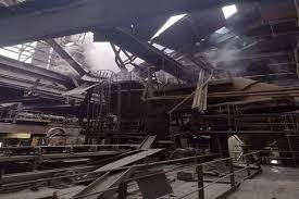 The explosion's shockwave blew out windows at beirut international airport's passenger terminal, about 9km (5 miles) away from the port. Knxotvo2zz1sym