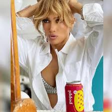 Lopez posted photos from her birthday on saturday, including one of her kissing someone who appears to be affleck. Jennifer Lopez On Instagram 5 2 What It Do Lacarba