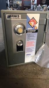 Brinks has fire proof safes with dual lock security systems requiring both combination and key to open them though brinks no longer manufactures brinks fire safe uses dual lock system consisting of key and numeric combination to open the safe you have to unlock the combination specific way then. Brinks Home Security Safe Model 5059 No Combo Neil S Online Auctions
