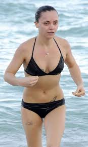 Christina Ricci bikini Porn Pictures, XXX Photos, Sex Images 3245394 -  PICTOA