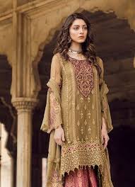 Black And Orange Dress Pakistani Pin By Ruchi Smith On Salwar Kameez And Kurtas Pakistan Dress Fashion Pakistani Dresses