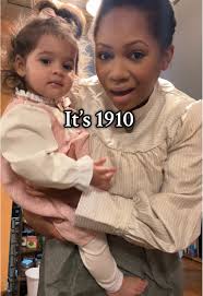 It’s 1910 for Historical Cosplay Thursday! Fashion’s getting looser,  corsets are