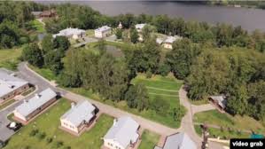Vladimir putin, 62, demonstrated his muscular arms but managed to keep his shirt on for his. Medvedev Manor Navalny Reveals Plush Estate Used By Pm
