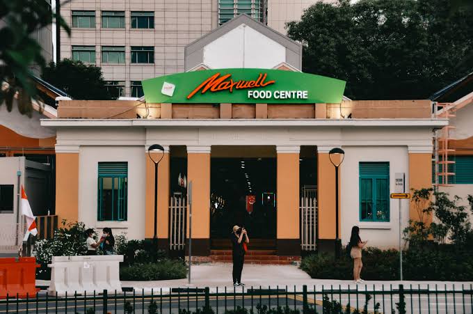 What to eat in Maxwell Food Center, Singapore | Feast of Travel