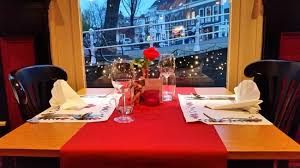 Each table is equipped with a grill that guests can use to keep their starters warm or glaze with the accompanying marinades and sauces. Wel Decorated Dining Table Picture Of India Garden Tandoori Restaurant Delft Tripadvisor