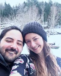 Spring” tour in full effect ❄️🥶 PORTSMOUTH TONIGHT! Early set at 6pm at  @pressroomnh , then I'll be sitting in with Truffle! Come thruuuu