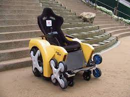 階段昇降可能な電動車椅子 wheelchairs design wheelchair universal design