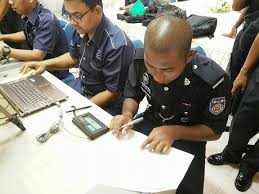 Berikut adalah maklumat permohonan pengambilan jawatan kosong polis terkini meliputi tarikh penting permohonan, jawatan kosong yang diiklankan serta pautan disember 13, 2017 at 10:09 am. Proses Membuat Kad Maktab Teknik Pdrm Bakri Muar Johor Facebook