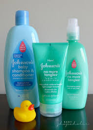 The hair after being washed with johnson & johnson baby shampoo shine, feel soft to touch and are hardly tangled. Daddy Haircare Takeover Johnsonsdaddydos Curly Hair Baby Baby Hairstyles Curly Hair Styles