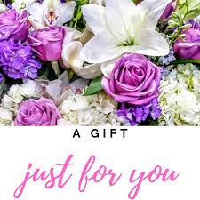 Michelle creates stunning, flawless floral arrangements for weddings and special events. Angie S Flowers Use Your 10 Discount Before The Year Facebook