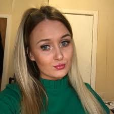 Ashleigh Casey's Instagram, Twitter & Facebook