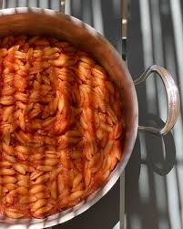 La Recette Reconfortante Des Gnochetti A La Sauce Tomate De Christophe Michalak Ad Magazine En 2020 Recette Pate Food Network Sauce Tomate
