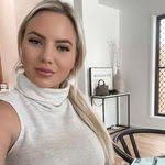 Heather Kostoff's Instagram, Twitter & Facebook