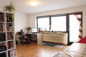 Wir stehen ihnen beim immobilienkauf in leben und wohnen in einer immobilie in burghausen. Helle 2 Zimmer Wohnung Im Zentrum Von Burghausen Brehm Immobilien Gbr