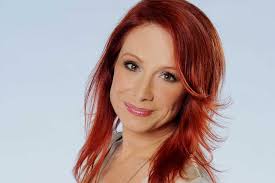 Détár enikő a beszélgetésünk első epizódjában mesélt nekünk arról a belső békéről, amit minden külső körülménytől függetlenül. Detar Eniko 56 Evesen Bikiniben Pozol A Cimlapon Irigylesre Melto Az Alakja Hazai Sztar Femina