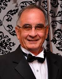 Ursula Petersen's Instagram, Twitter & Facebook