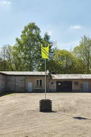 Seit menschengedenken gibt es für alles und jedes götter und göttinnen. The Analogy Between Bulbs And Buds At Botanischer Volkspark Blankenfelde Pankow Art Viewer