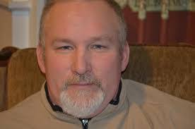 Jay Comer's Instagram, Twitter & Facebook