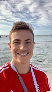 Andras Szeni Swimming