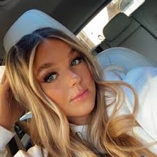 anna ackerman (@annaacerman)