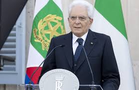 Vennero soppressi, in verità con provvedimenti dubbi quanto alla legittimità, gli ordini. Coronavirus Covid 19 Mattarella Onorificenza Di Cavaliere Al Merito Della Repubblica A Cittadini Che Si Sono Distinti Nel Servizio Alla Comunita Nell Emergenza Agensir