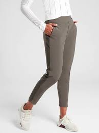 If you like these leggings, you will love our full lineup of women's golf pants. The Best Women S Golf Pants For 2020 According To Our Golf Digest Editors Golf Equipment Clubs Balls Bags Golf Digest