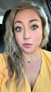 Rose Mabry's Instagram, Twitter & Facebook